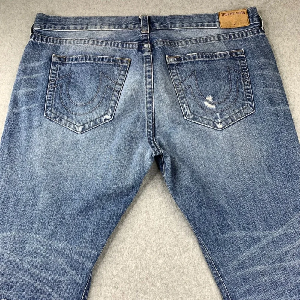 True Religion Dean Jeans Mens 42x32 Blue Modern Tapered Medium Wash Denim‎